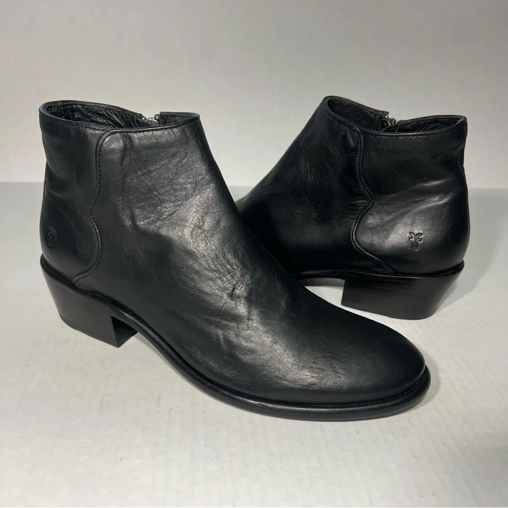 Frye Women’s 8.5 B Black Leather Carson Piping Ankle Boots Booties - Picture 5 of 12